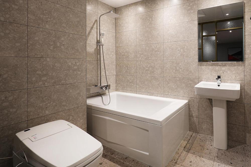 Mariposa Hotel Songtan Пхьонтхек Екстер'єр фото